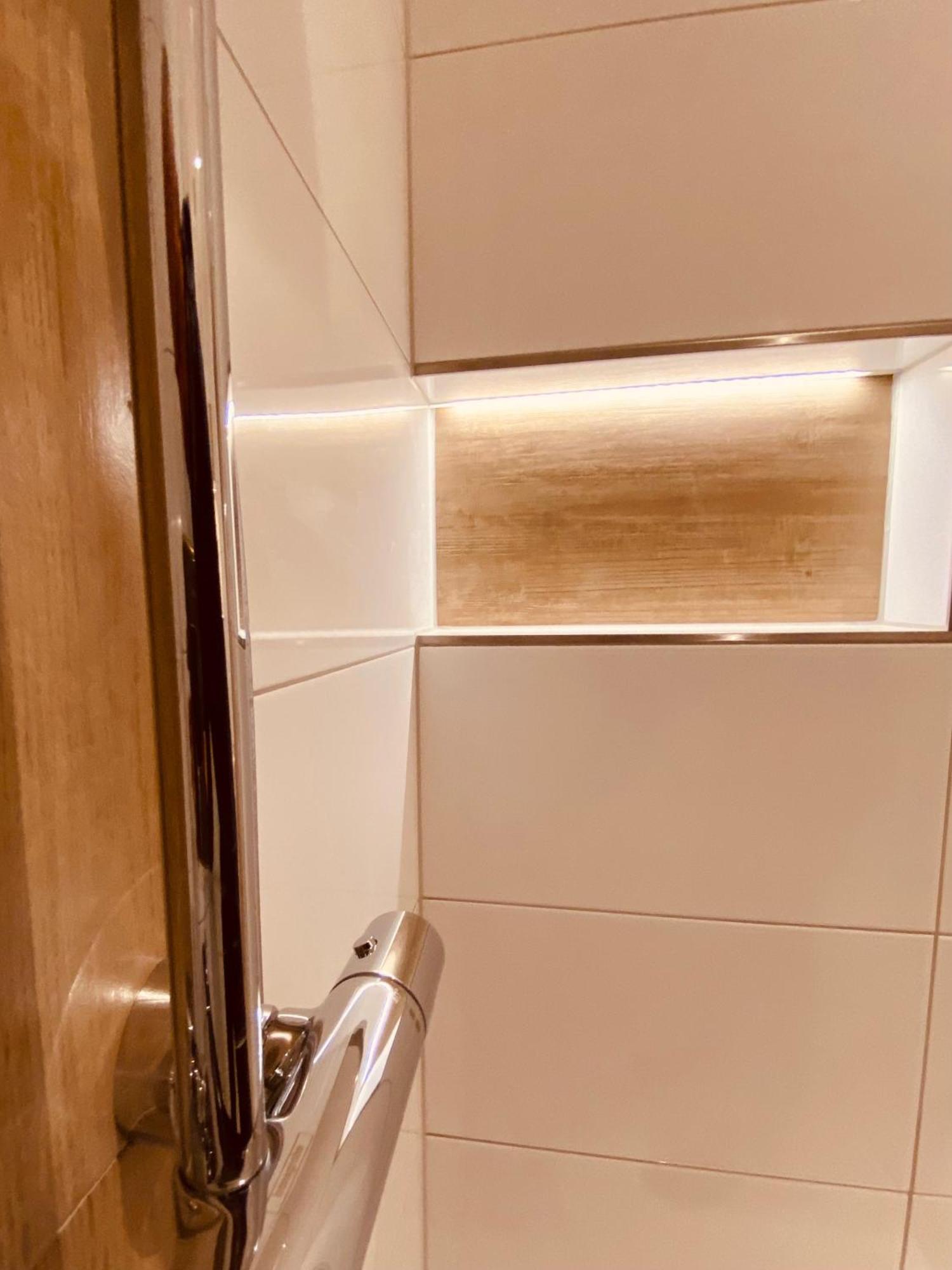 Hochwertige Ferienwohnung Mit 7Qm Balkon, Netflix, Kaffeeautomat, Rainshower Bad اتسوكو المظهر الخارجي الصورة