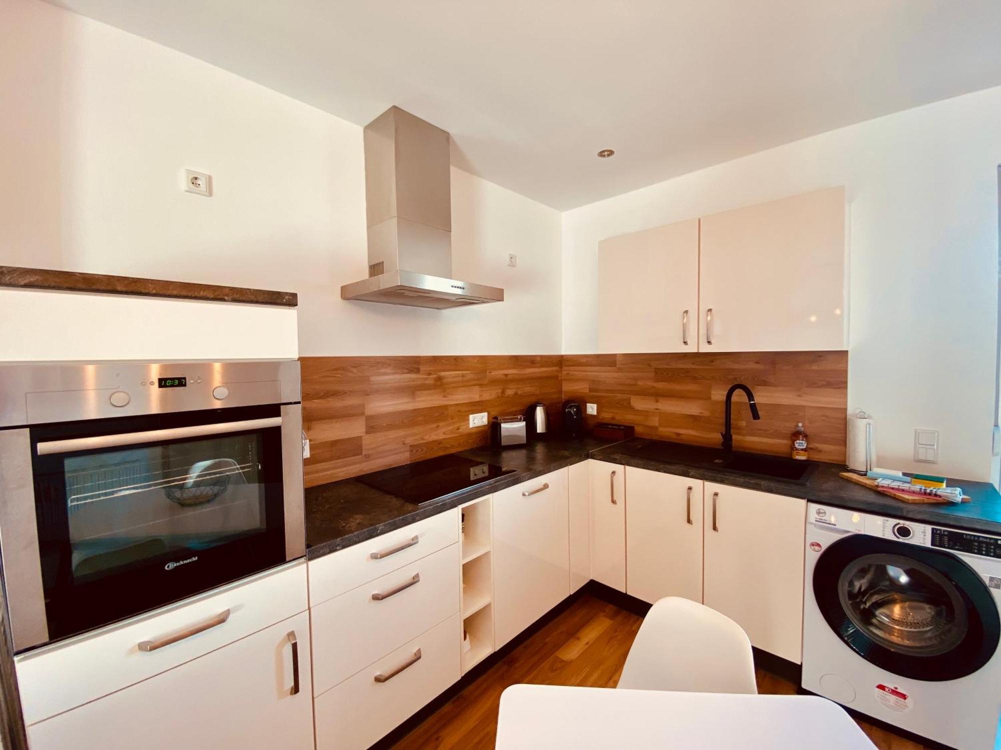Hochwertige Ferienwohnung Mit 7Qm Balkon, Netflix, Kaffeeautomat, Rainshower Bad اتسوكو المظهر الخارجي الصورة