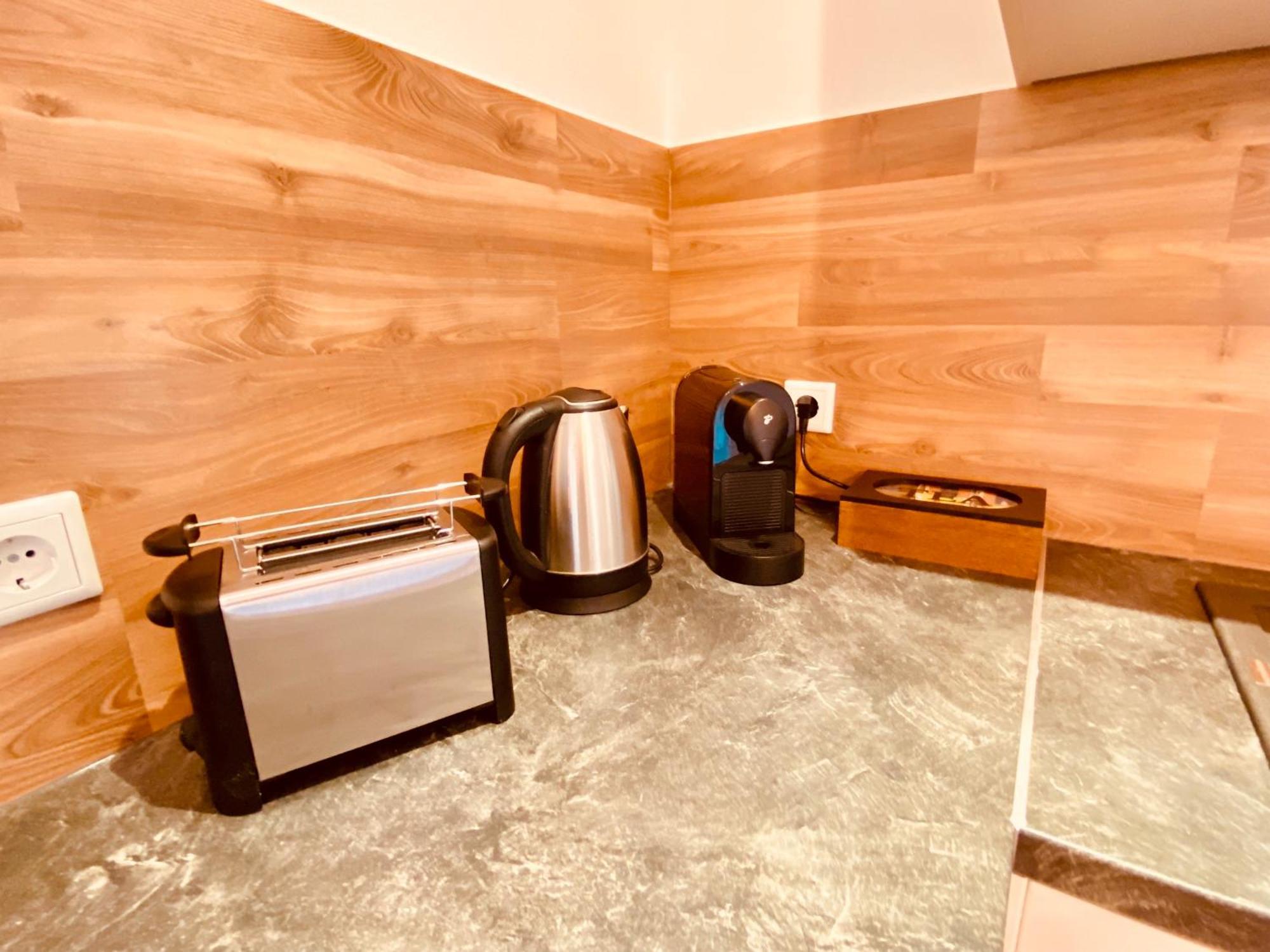 Hochwertige Ferienwohnung Mit 7Qm Balkon, Netflix, Kaffeeautomat, Rainshower Bad اتسوكو المظهر الخارجي الصورة